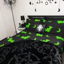 Best Sale 🛒 HELLS BLANKETS Bats Creature Of The Night [Toxic] | SUPER KING QUILT SET** 🎉 -DECOR Sales Store Hells Blankets Creatureofthenight 04 ebc5bffa 3c17 4daa a591 defe90cadc68 700x700