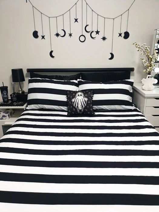 Coupon 😀 HELLS BLANKETS Beetlejuice Showtime Creeps | KING QUILT SET ⌛ 11 Coupon 😀 HELLS BLANKETS Beetlejuice Showtime Creeps | KING QUILT SET ⌛ - Image 9