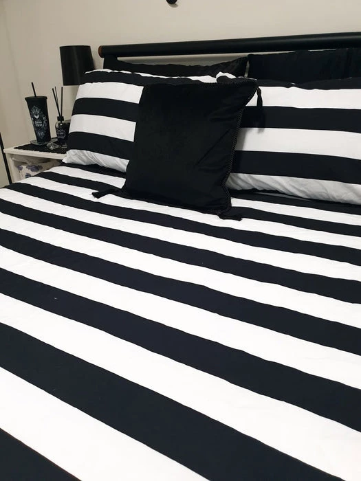 Coupon 😀 HELLS BLANKETS Beetlejuice Showtime Creeps | KING QUILT SET ⌛ 10 Coupon 😀 HELLS BLANKETS Beetlejuice Showtime Creeps | KING QUILT SET ⌛ - Image 8