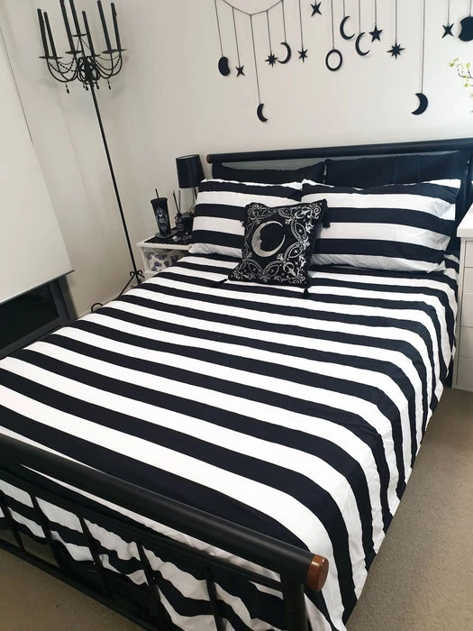 Coupon 😀 HELLS BLANKETS Beetlejuice Showtime Creeps | KING QUILT SET ⌛ 9 Coupon 😀 HELLS BLANKETS Beetlejuice Showtime Creeps | KING QUILT SET ⌛ - Image 7