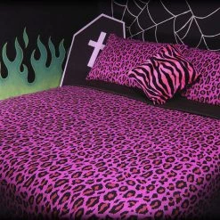 Best Sale π HELLS BLANKETS All π¬ Candy Leopard | KING QUILT SET* π 11 Best Sale π HELLS BLANKETS All π¬ Candy Leopard | KING QUILT SET* π -DECOR Sales Store hells blankets candy leopard quilt set 3 700x700