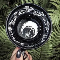Outlet ❤️ ROGUE AND WOLF Gothic Homewares Black Widow | MUG" 💯 -DECOR Sales Store rogue and wolf black widow mug 16 785a3e37 f629 4e3b a0fd d5f56996a07d 700x700