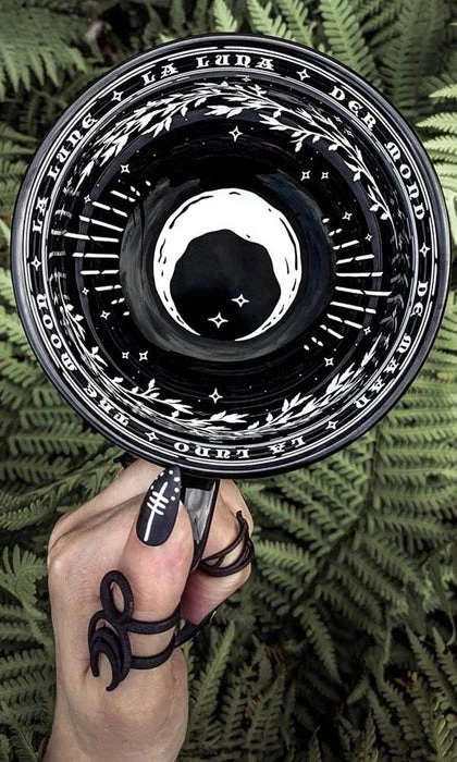 Deals โญ ROGUE AND WOLF Gothic Homewares La Lune | MUG" ๐ 5 Deals โญ ROGUE AND WOLF Gothic Homewares La Lune | MUG" ๐ - Image 3