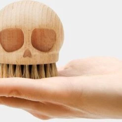 Discount 😉 SUCK UK Gothic Homewares Skull | BRUSH 👏 -DECOR Sales Store suck uk skull brush 4 cb08bcaf b78e 48d1 b2d2 775c93c6e06e 700x700